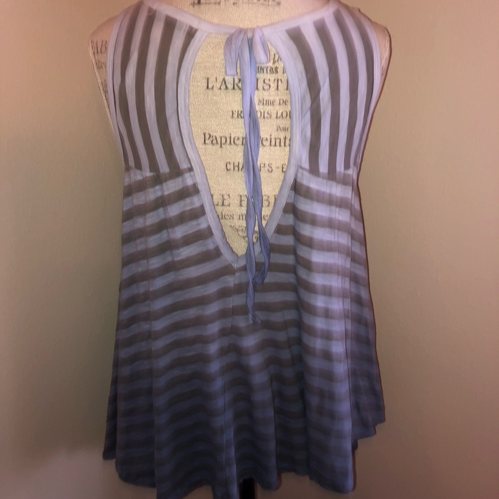 Tank top - Picture 2 of 3